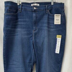 NWT Levi Strauss Signature Gold